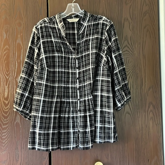 St. John’s Bay black and white striped, lightweight flannel blouse. Size Large. - Picture 1 of 8